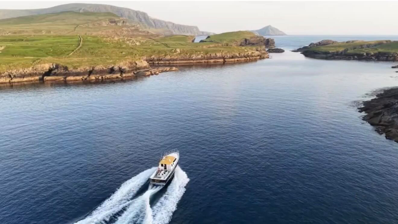 Kerry cliffs and Puffin Island tour from Portmagee